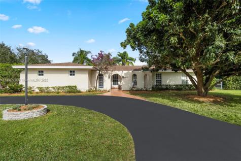 8621 SW 146th Street Palmetto Bay FL 33158