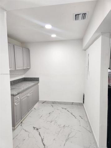3040 NW 212th Street Miami Gardens FL 33056