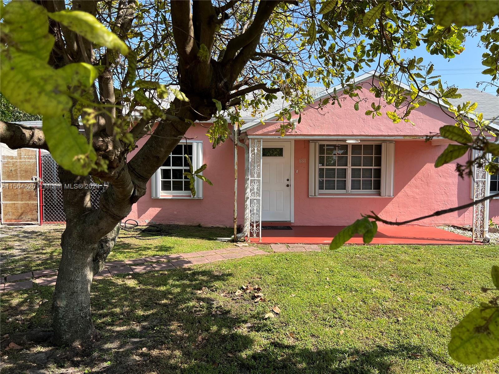 881 SE 1st Street Hialeah FL 33010