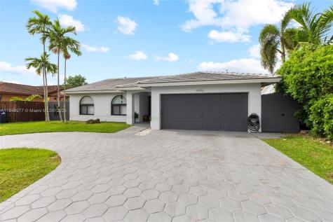 14886 SW 174th Street Miami FL 33187