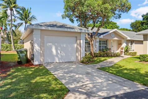2285 SE 5th Court Homestead FL 33033