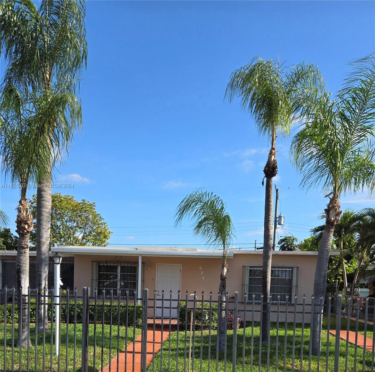 671 E 15th Place Hialeah FL 33010