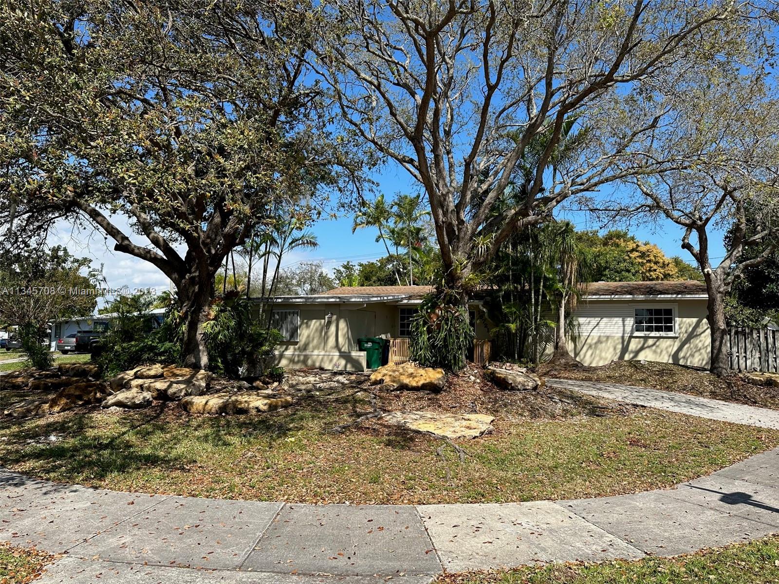 19721 Whispering Pines Road Cutler Bay FL 33157