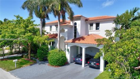 270 Ridgewood Road Key Biscayne FL 33149