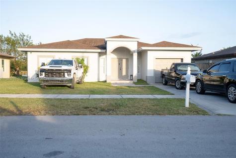 29303 SW 142nd Avenue Homestead FL 33033
