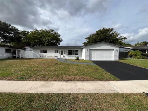 710 NW 93rd Terrace Pembroke Pines FL 33024