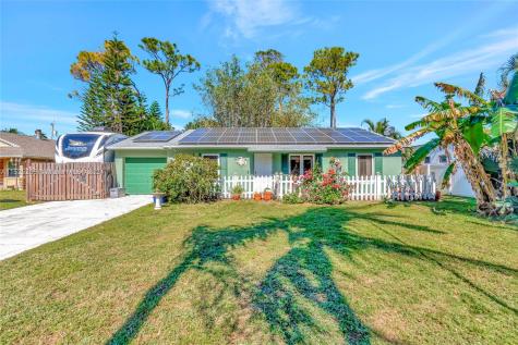 5373 Woodland Drive Delray Beach FL 33484