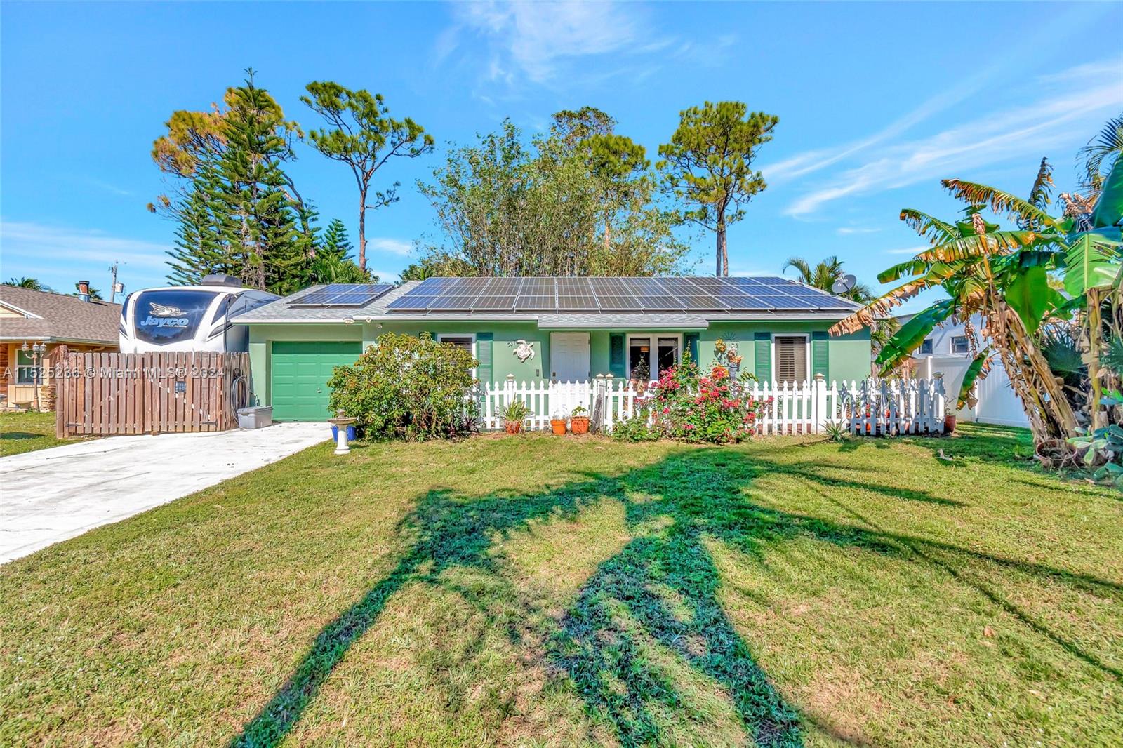 5373 Woodland Drive Delray Beach FL 33484