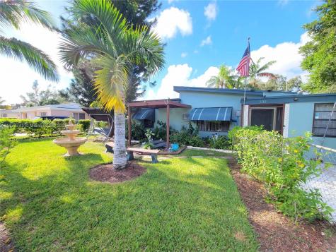 102 Williams Road West Park FL 33023
