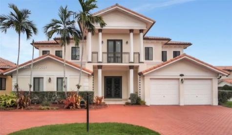 19525 SW 78th Place Cutler Bay FL 33157