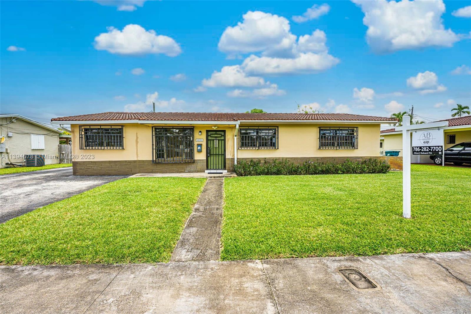 3225 SW 94th Avenue Miami FL 33165