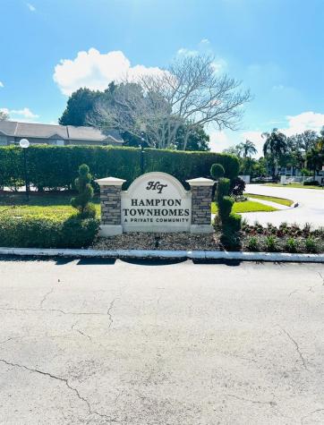 1431 Sussex Drive North Lauderdale FL 33068