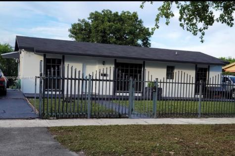 4473 NW 207th Drive Miami Gardens FL 33055