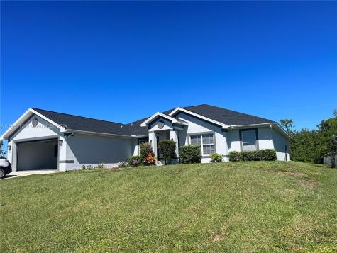 2033 NW 4th Street Cape Coral FL 33993