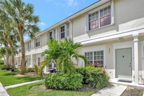 5674 NW 99th Lane Coral Springs FL 33076