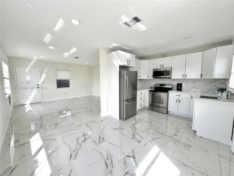 5211 NW 30th Court Miami FL 33142