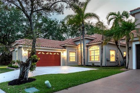 10800 La Salinas Circle Boca Raton FL 33428