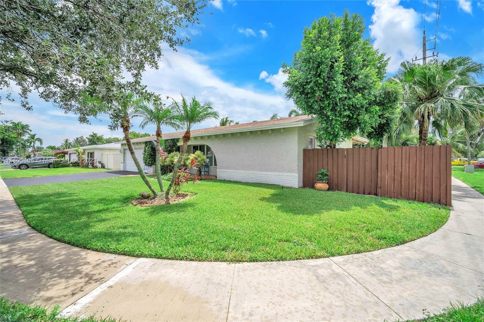 820 NW 92nd Avenue Pembroke Pines FL 33024