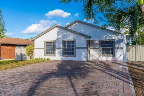 3824 Patio Court Lake Worth FL 33461