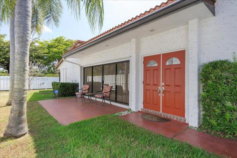 8272 NW 36th Street Sunrise FL 33351