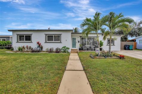 10110 Martinique Drive Cutler Bay FL 33189