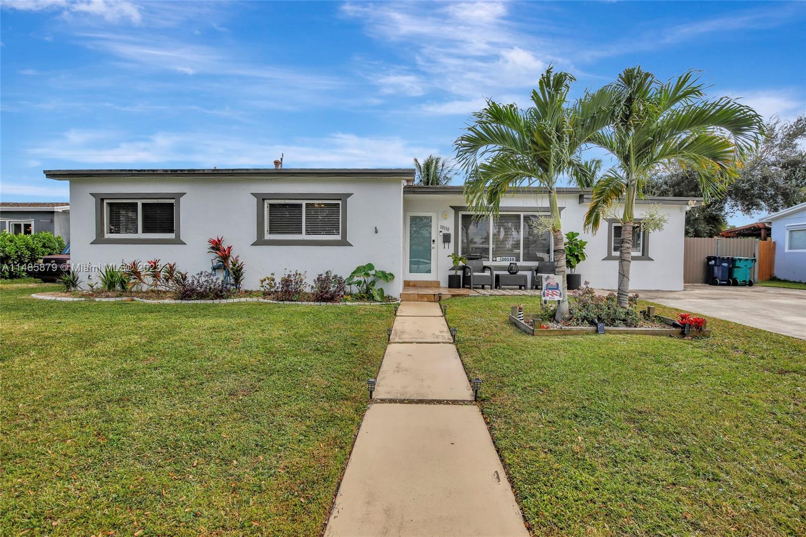 10110 Martinique Drive Cutler Bay FL 33189