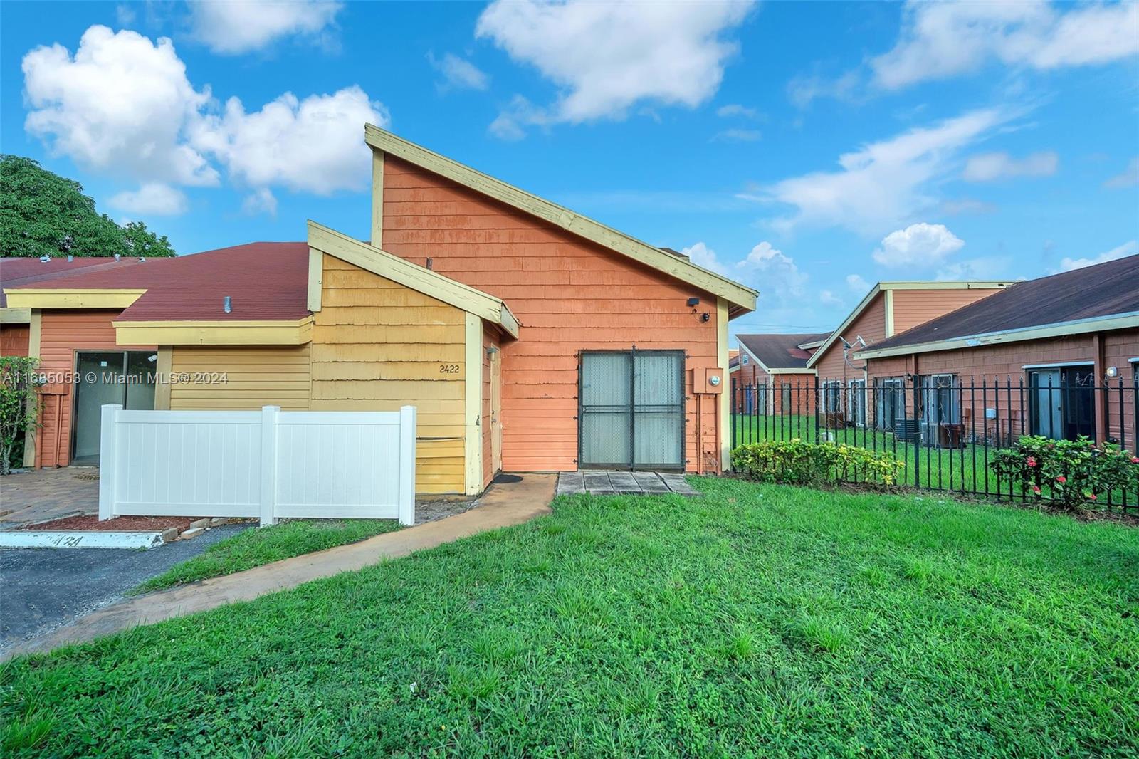 2422 NW 55th Terrace Lauderhill FL 33313