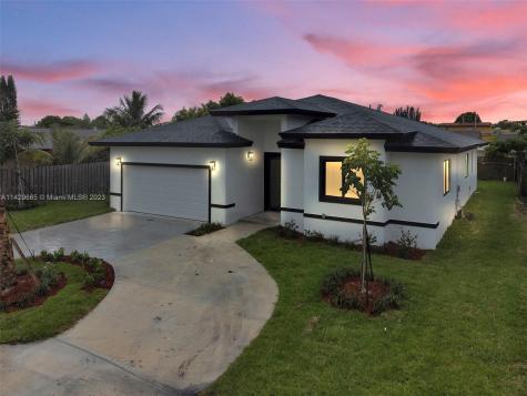 8708 NW 57th Drive Tamarac FL 33321