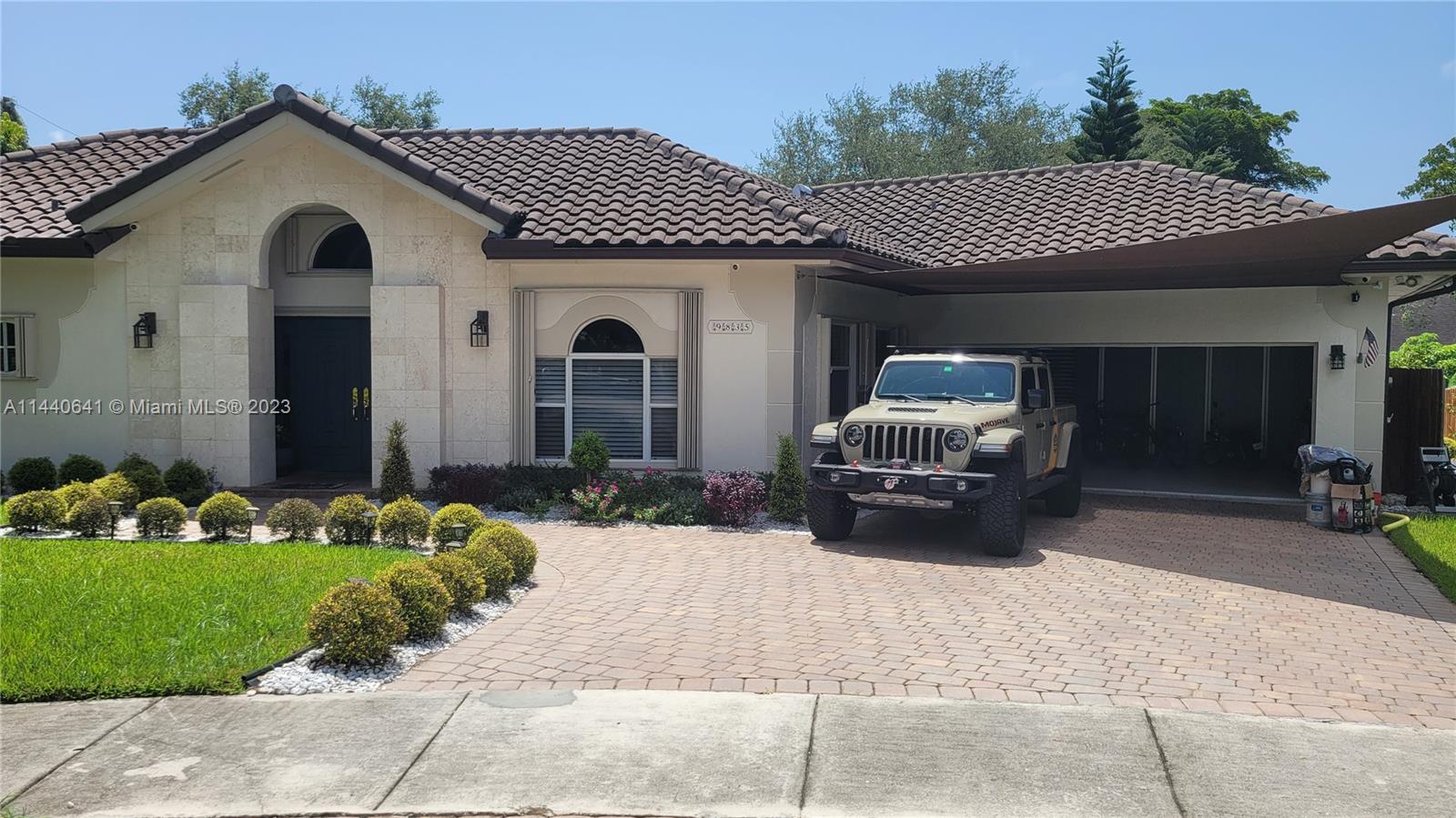 9835 SW 77th Place Miami FL 33156