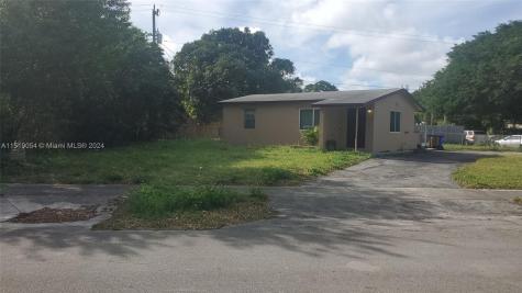 550 NE 45th Court Deerfield Beach FL 33064