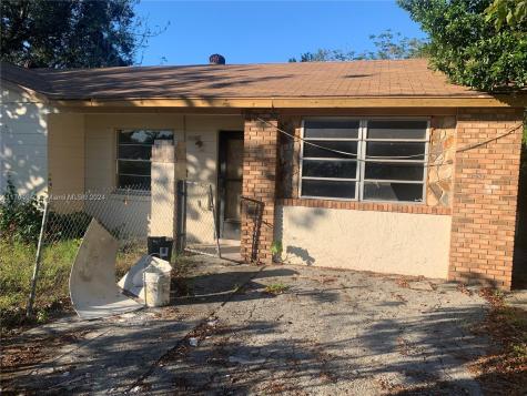 1142 Lemon Avenue Sebring FL 33870