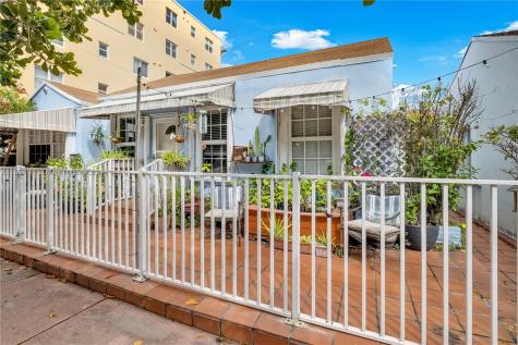 211 Michigan Avenue Miami Beach FL 33139