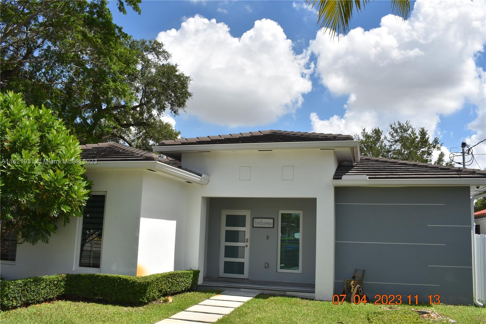 5977 SW 4th Street Miami FL 33144