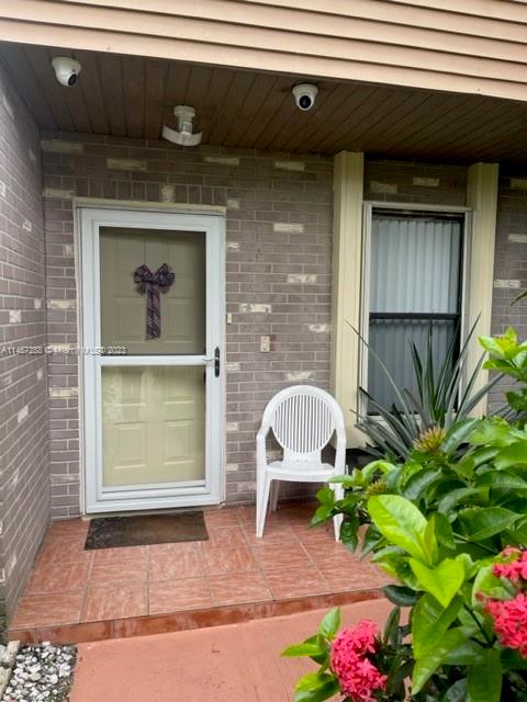 6096 Pine Tree Lane Tamarac FL 33319
