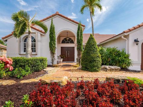 620 Verona Place Weston FL 33326