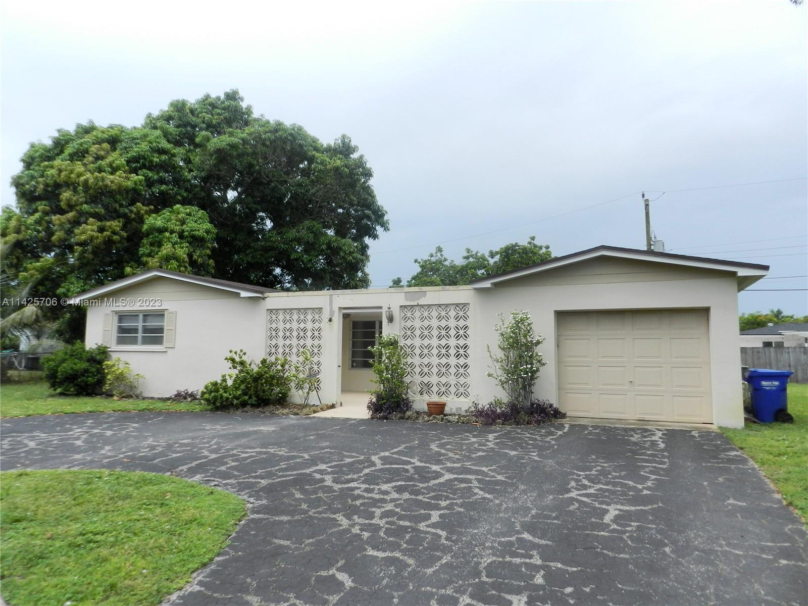 7710 NW 3rd Street Pembroke Pines FL 33024