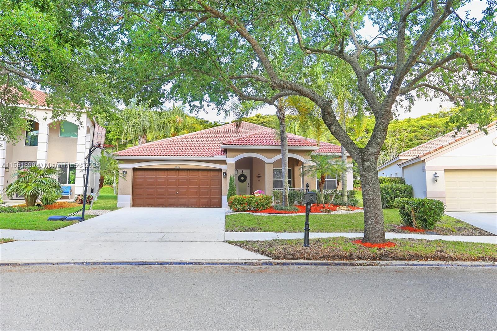 4076 Staghorn Lane Weston FL 33331