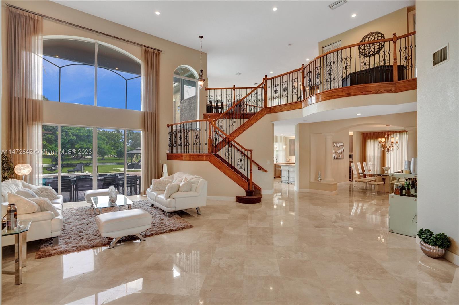 10461 N Lake Vista Circle Davie FL 33328