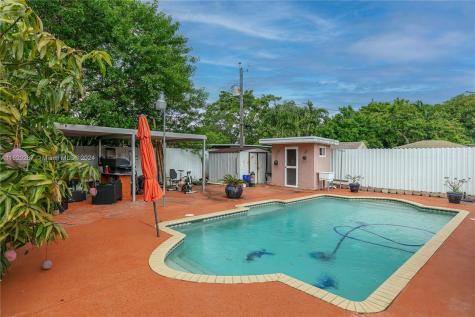 1655 NW 120th Street North Miami FL 33167