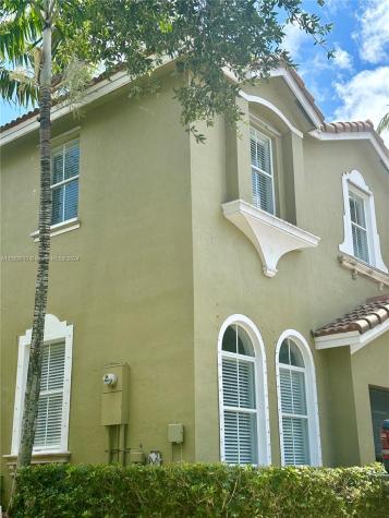 2574 SE 13th Court Homestead FL 33035