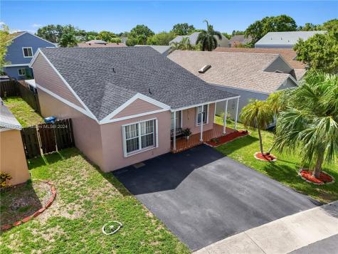 249 SW 159th Avenue Sunrise FL 33326
