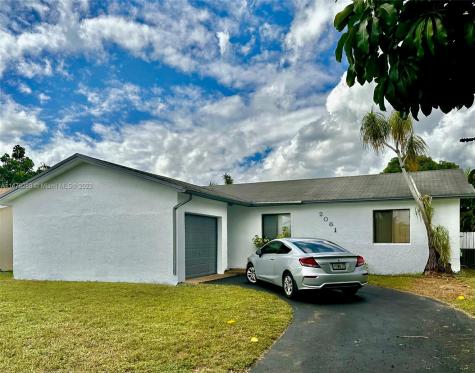 2081 NW 108th Terrace Sunrise FL 33322
