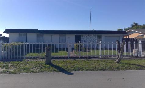 19520 NW 48th Court Miami Gardens FL 33055