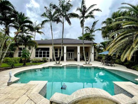 3908 SW 137th Avenue Davie FL 33330
