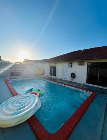 12410 SW 218th Street Miami FL 33170