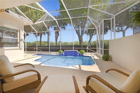 9143 Taverna Boynton Beach FL 33472