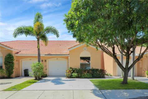 386 Coral Trace Lane Delray Beach FL 33445