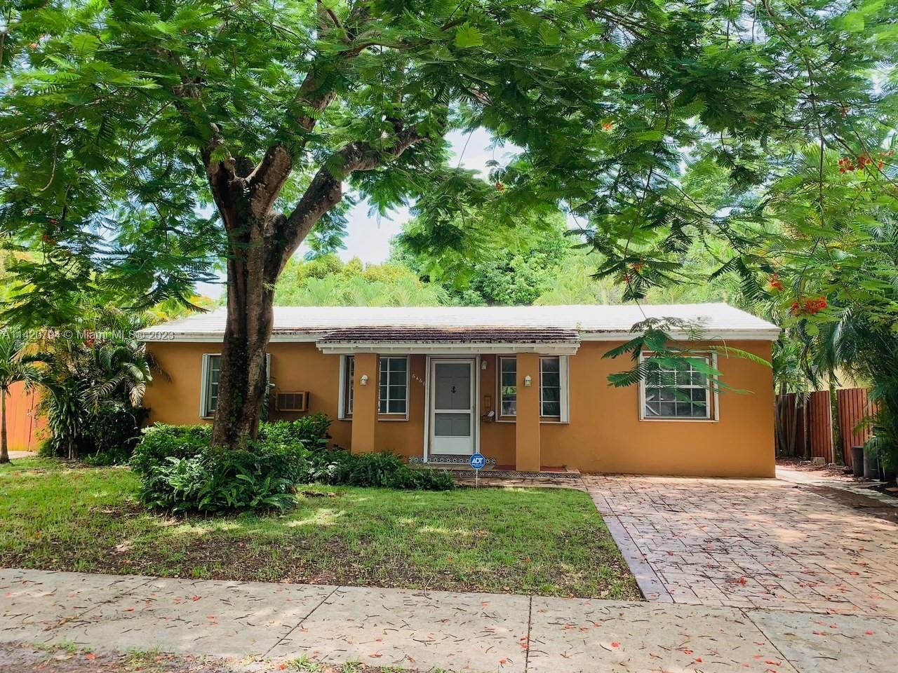 6466 SW 14th Street West Miami FL 33144
