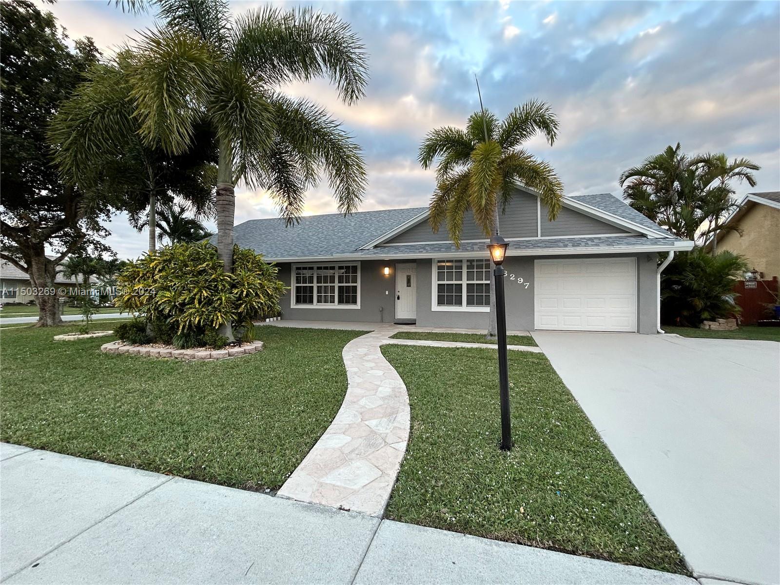 8297 Blue Cypress Drive Lake Worth FL 33467