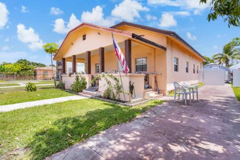 2978 NW 28th Street Miami FL 33142